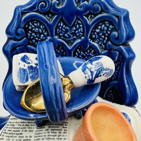 Vtg Cardew Blue Garden Real Old Willow Chair Teapot 1998 Porcelain - detail