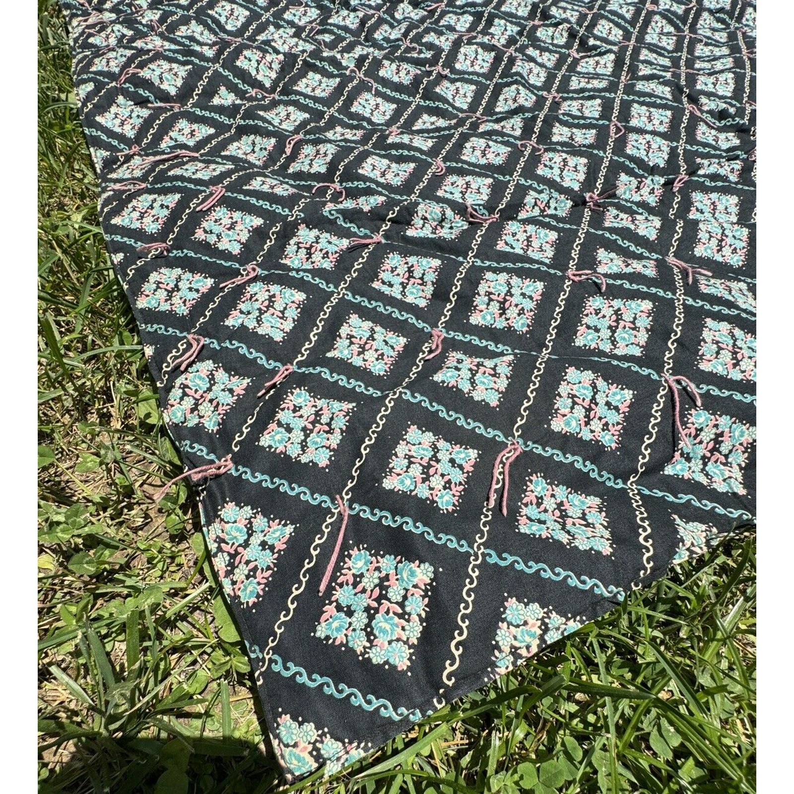 Vintage Gorgeous 1950s Powder Blue & Pink Floral Tied Quilt 86” Long -Must See!!