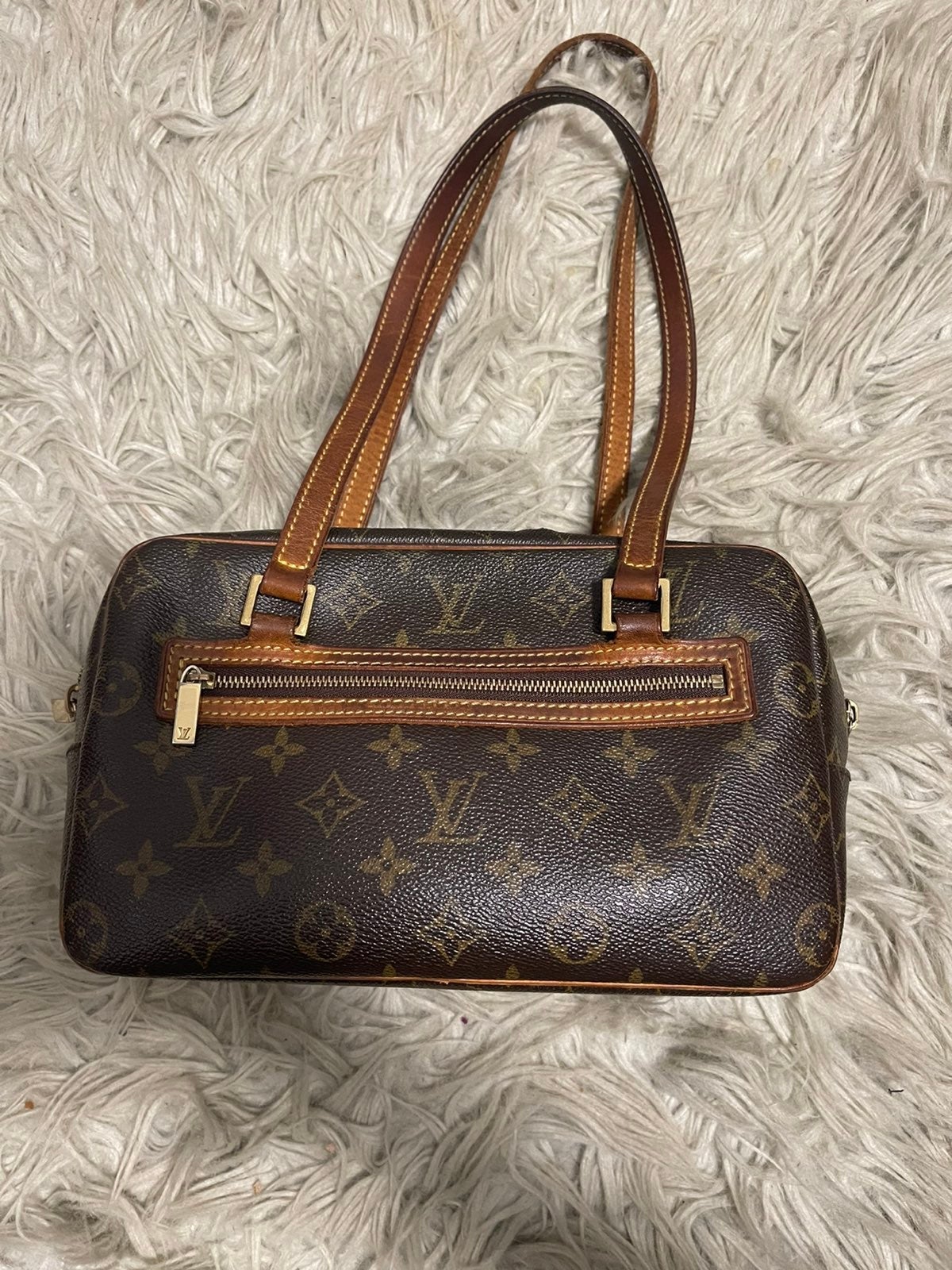 Louis Vuitton purse