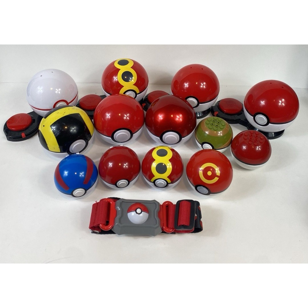 Pokemon Balls Lot- Surprise Attack Mega Construction Carry and Clip Belt Talking