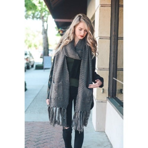 Oversized Two Pocket Tassel Scarf Gray