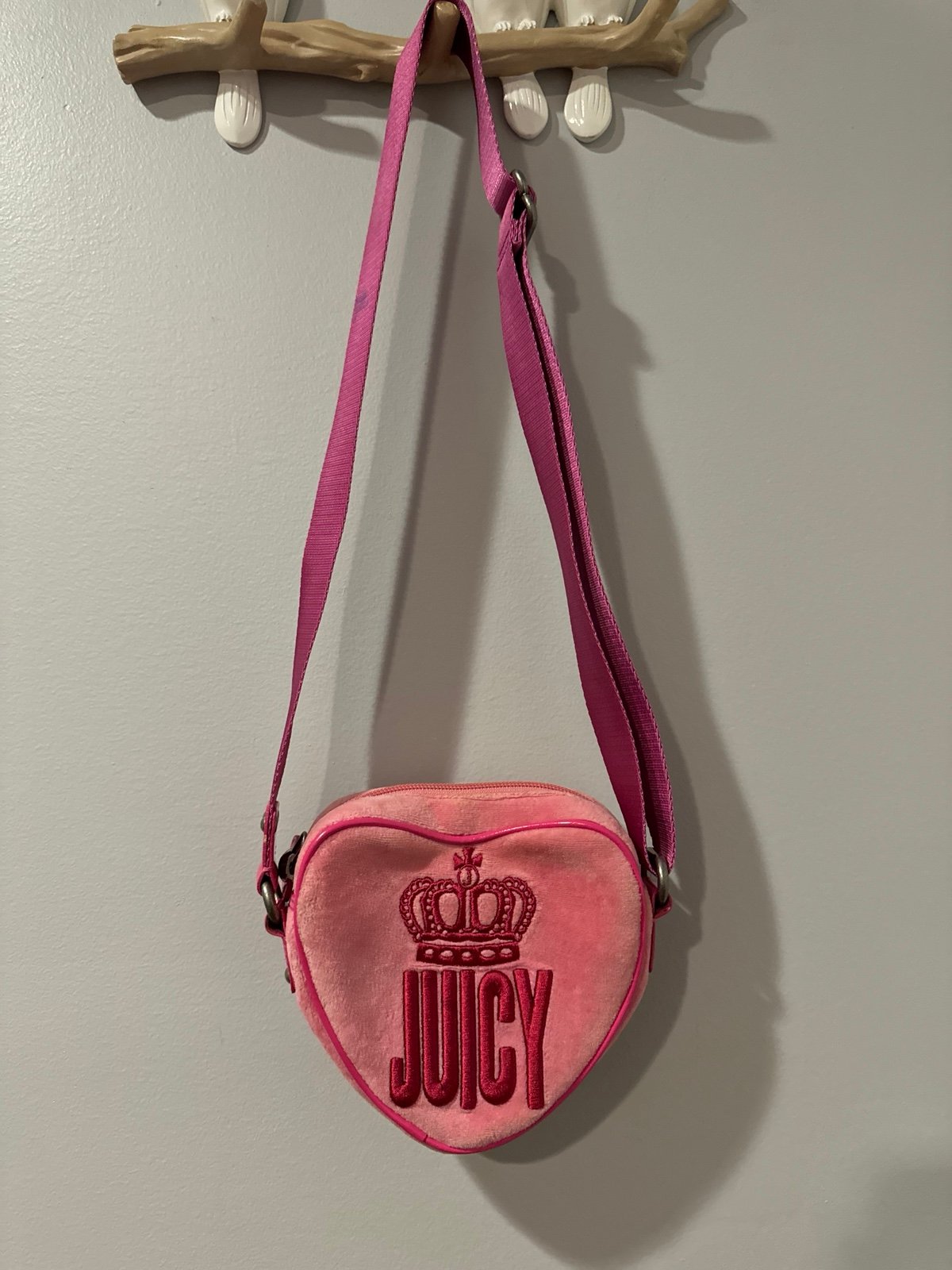 Vintage Pink Juicy Couture Purse Crossbody Bag Heart Velour Y2K 7x7”