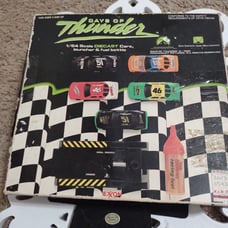 Days of thunder 1/64 cars