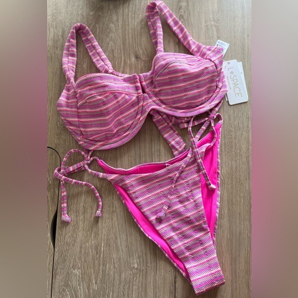 NWT L*SPACE Pink Bikini Swimsuit Underwire Top & Tie Bottoms Size M & L