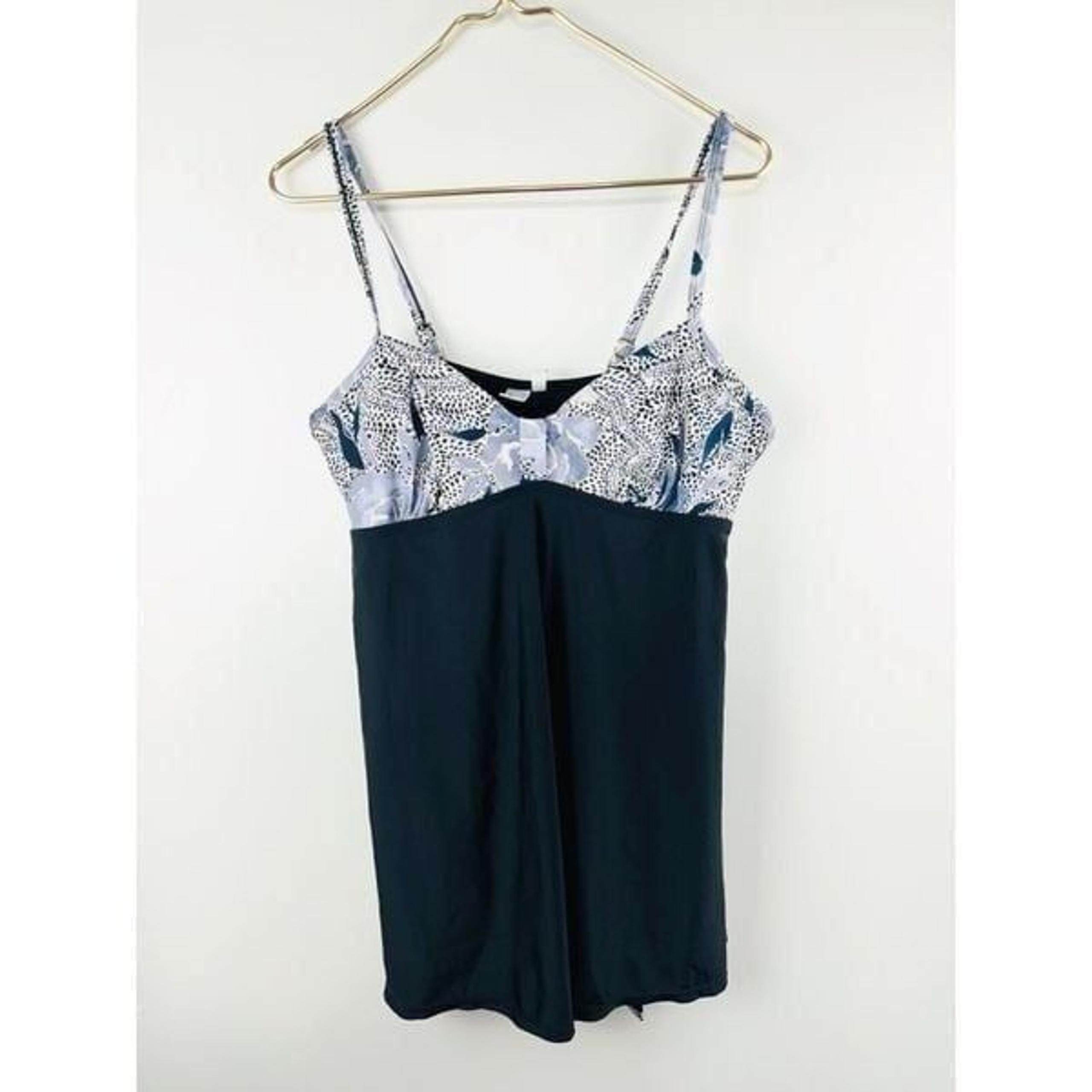 ST. JOHN'S BAY Sz 18W Tummy Control multicolor One-piece Swimdress ZX103528W