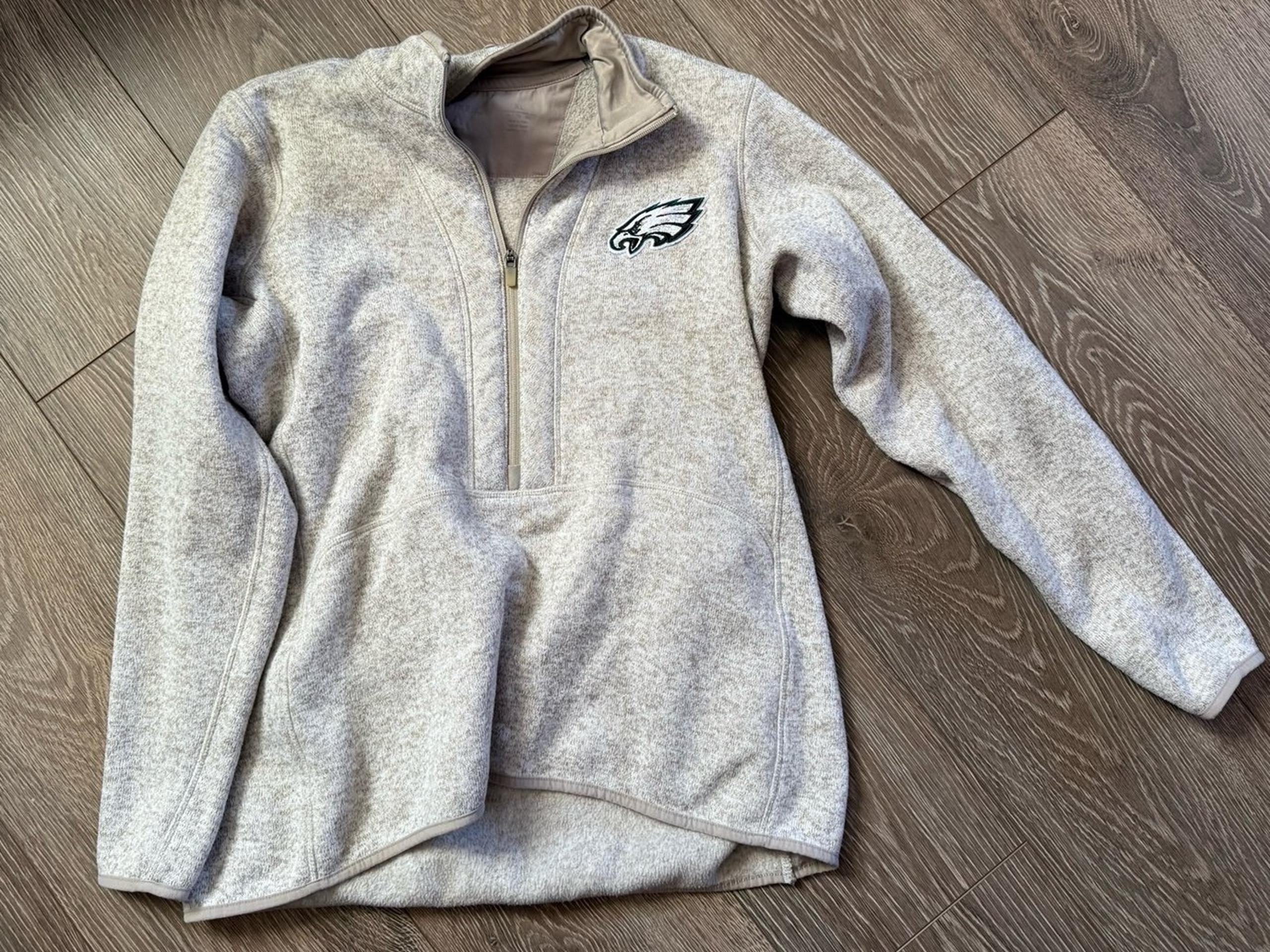 Women's eagles zip up