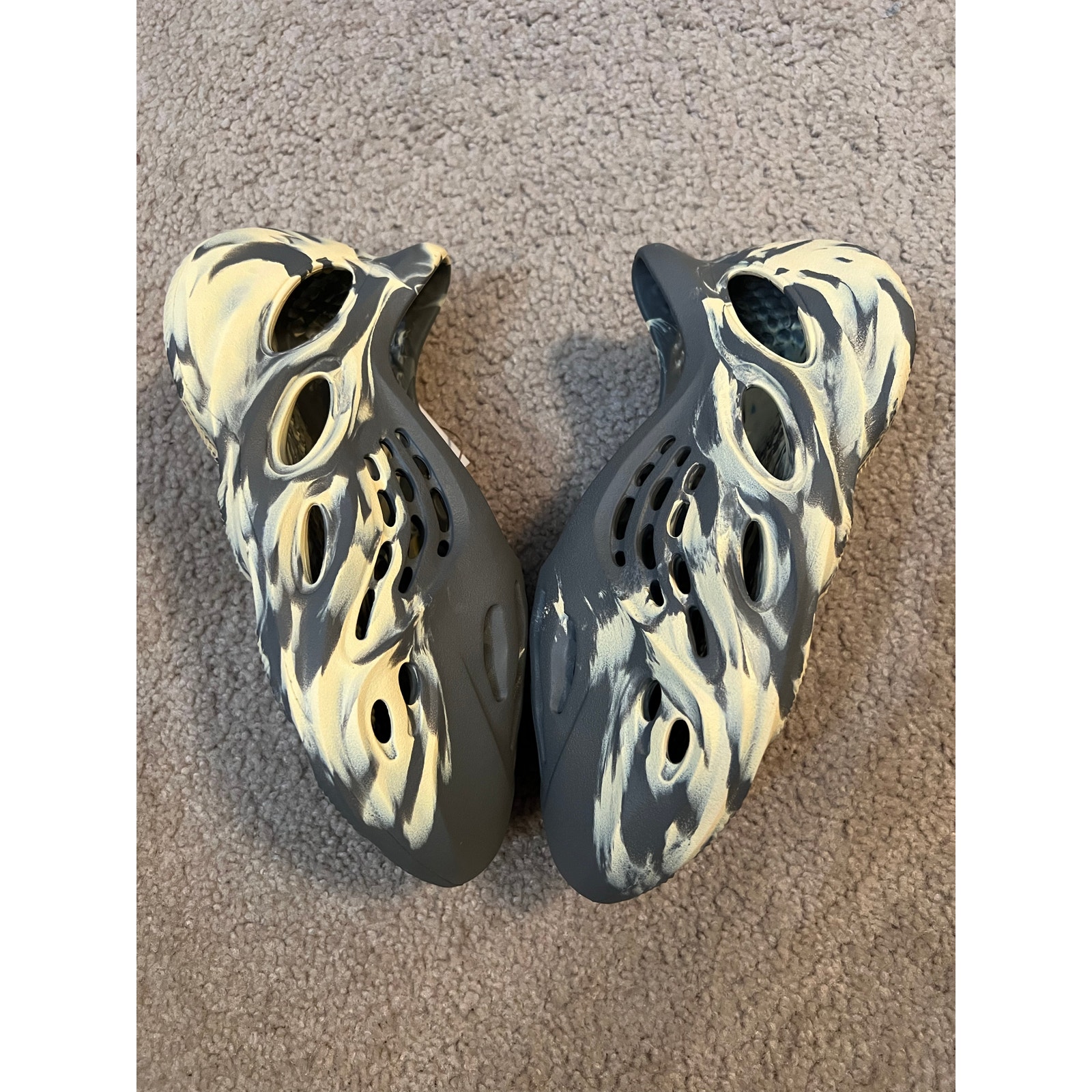 Adidas Yeezy Foam Runner Moon Gray- Size 8