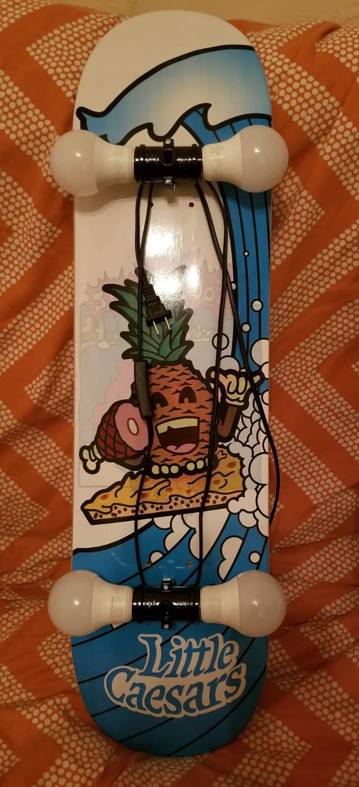 Skateboard lamp