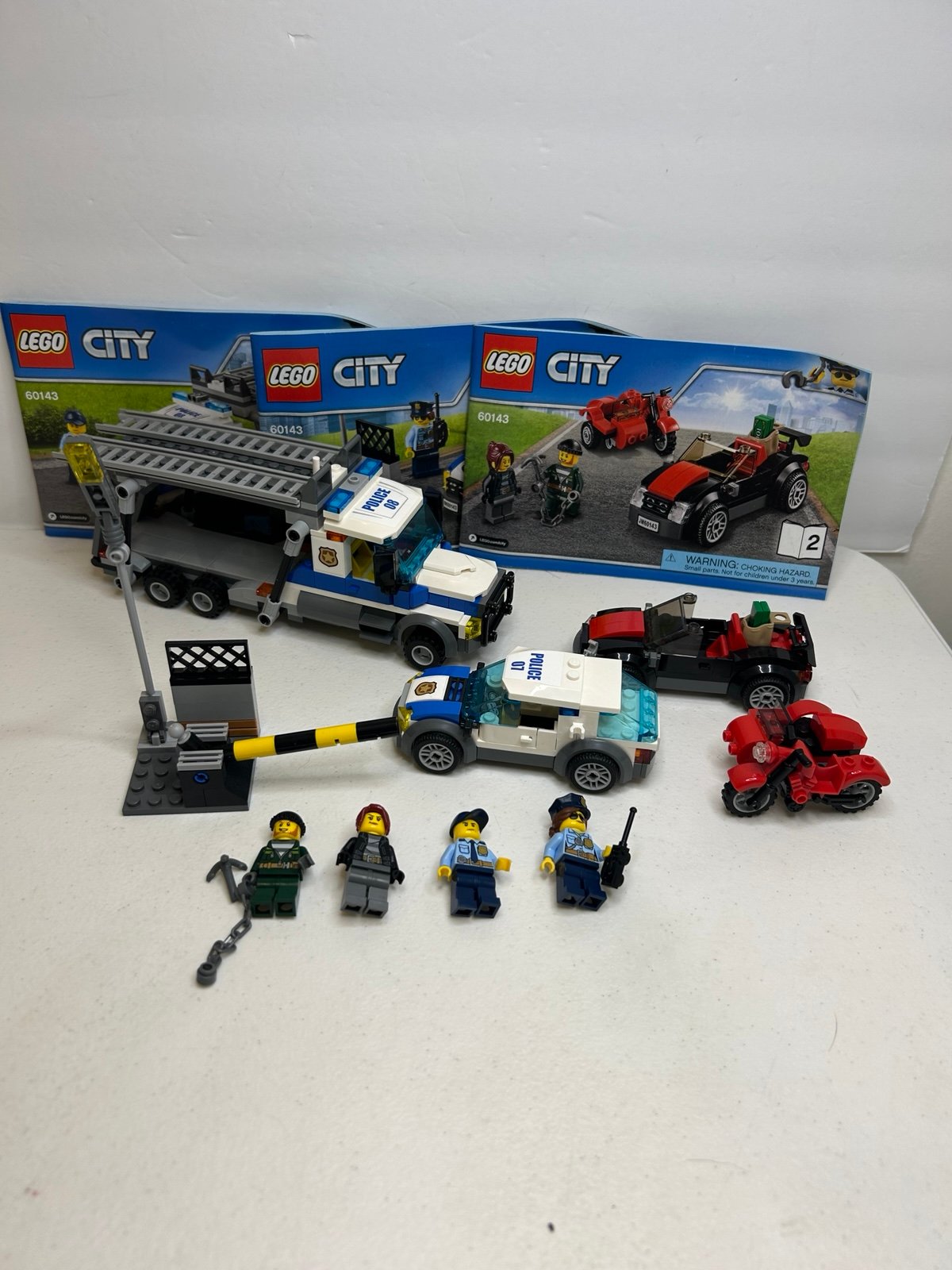 Lego City Auto Transport Heist set #60143