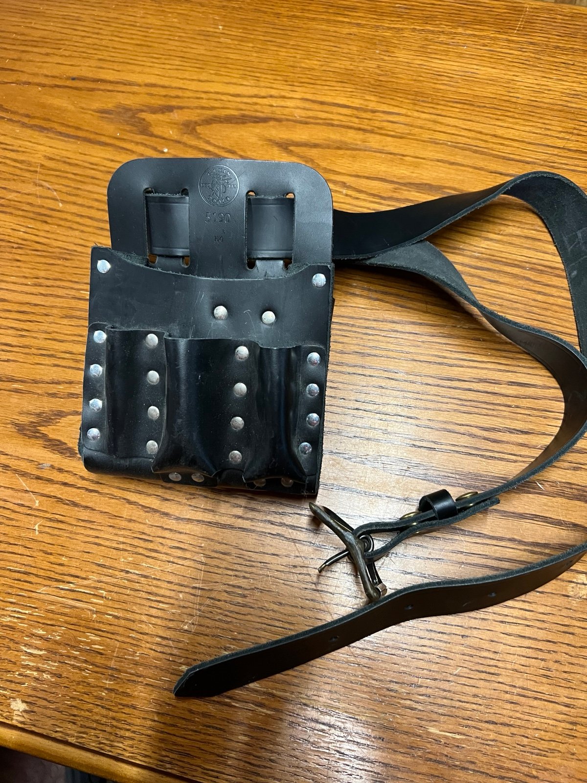 Klein tool pouch w/ belt