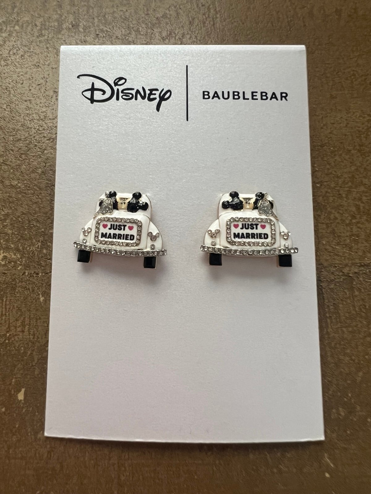 【Baublebar】★ピアス★Mickey & Minnie Just Married Earrings Disney BaubleBar Just Married Earrings - Mickey & Minnie
