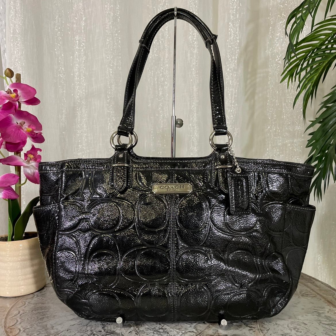 COACH Gallery Embossed Patent Leather Tote F19462 SV/Black