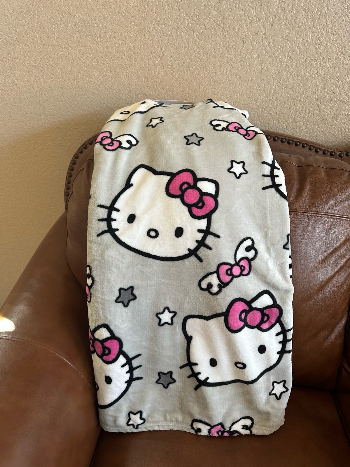 Hello Kitty Throw-Blanket New