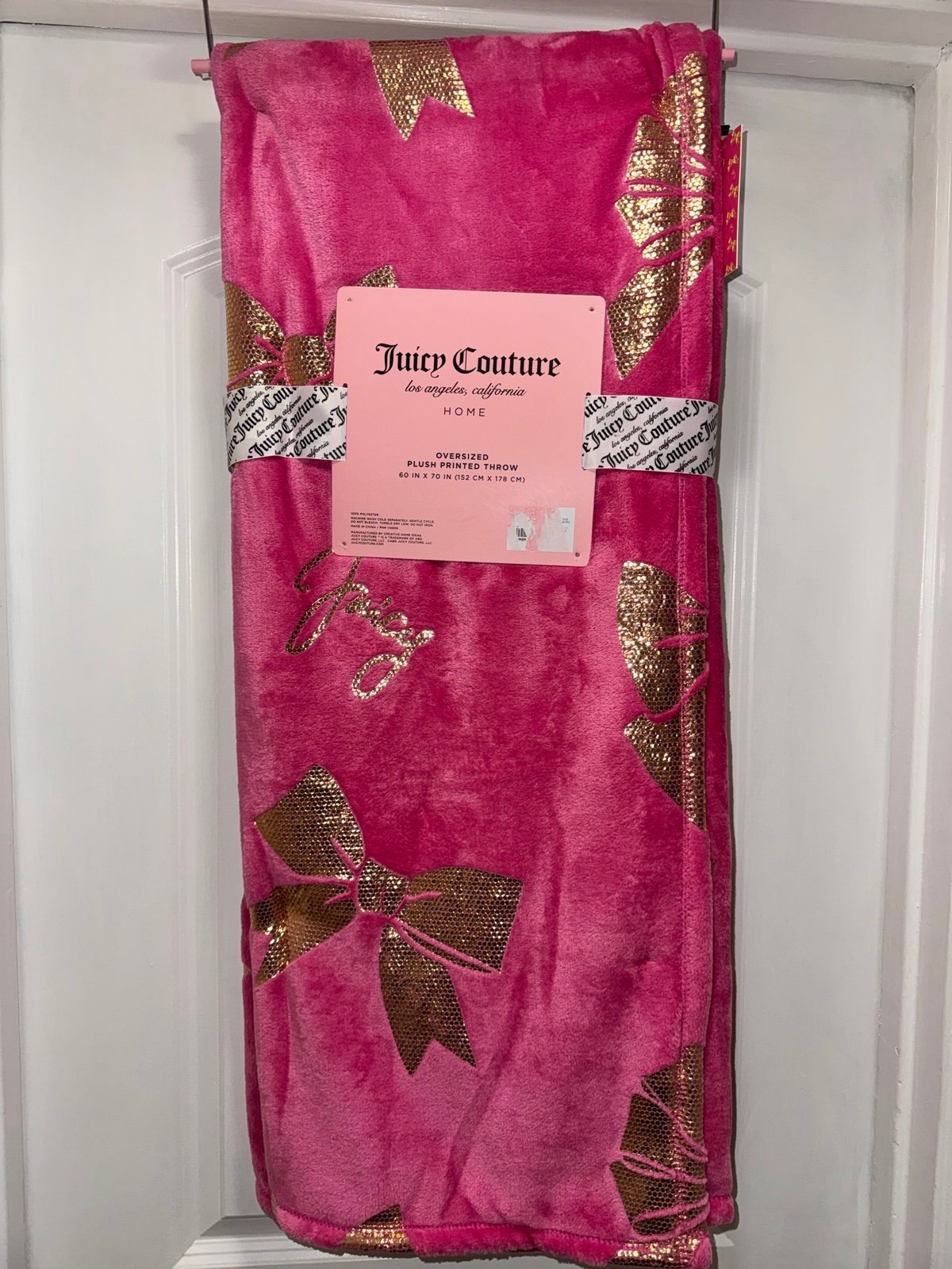 Juicy Couture Oversized Pink Bow Plush Printed Throw 60 in x 70 in