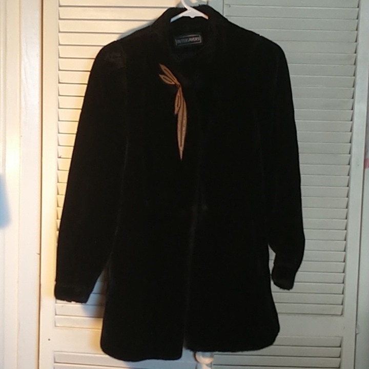 Vintage Outer layers black mouton sheep faux fur mid length coat made USA sz 7/8