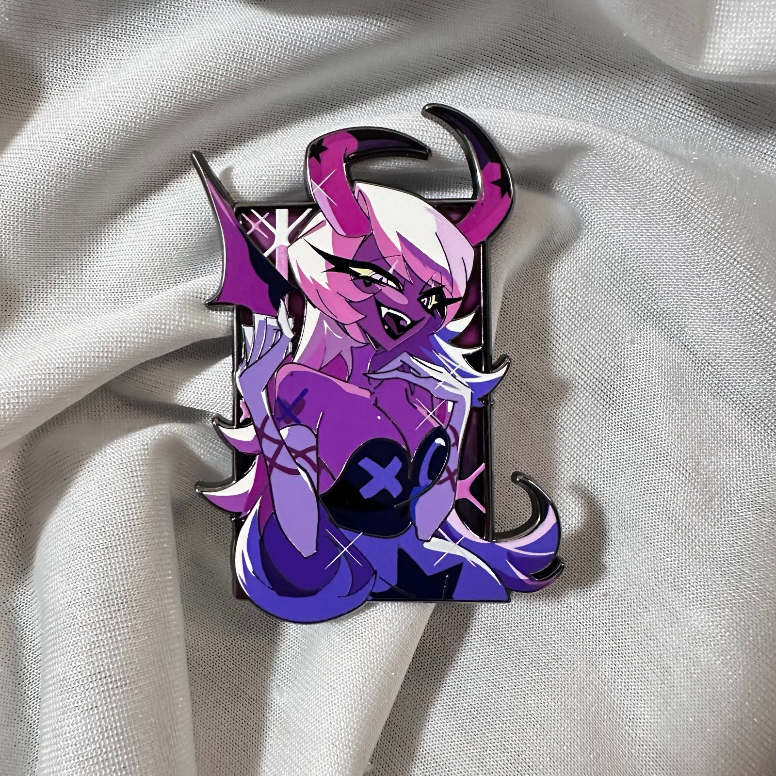 Verosika Fantasy Pin BN - Hunterflowerpin