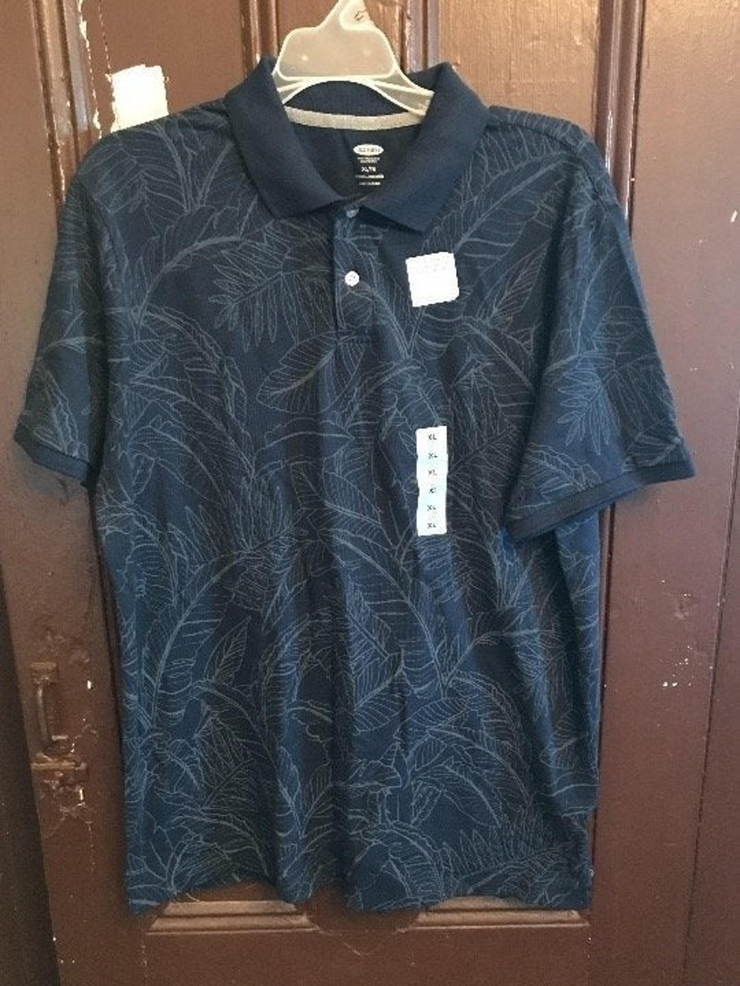 Old Navy Men's Polo shirt  (XL)