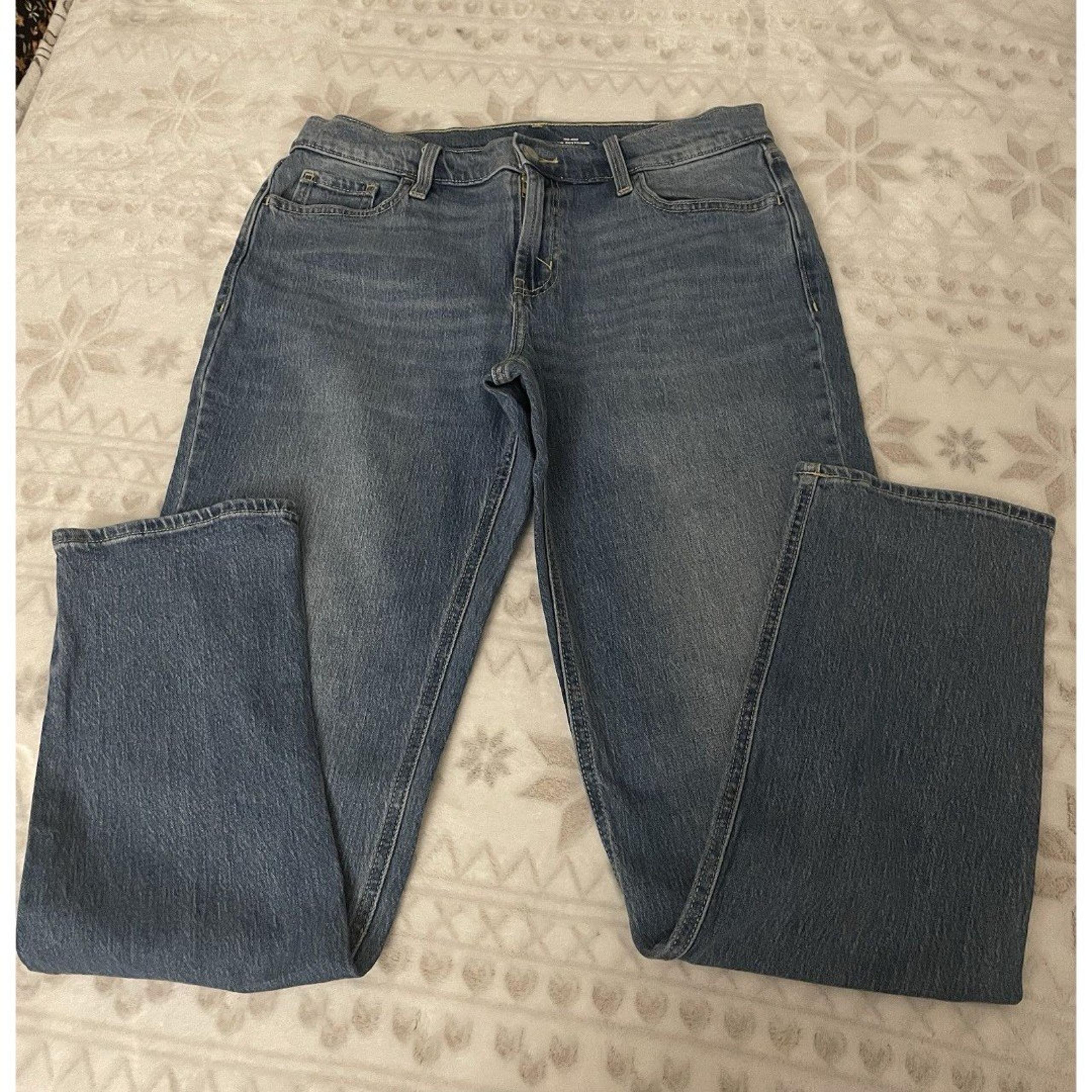 Old Navy Boyfriend Straight Leg Jeans Womens Size 6 Blue Denim Mid Rise Pockets