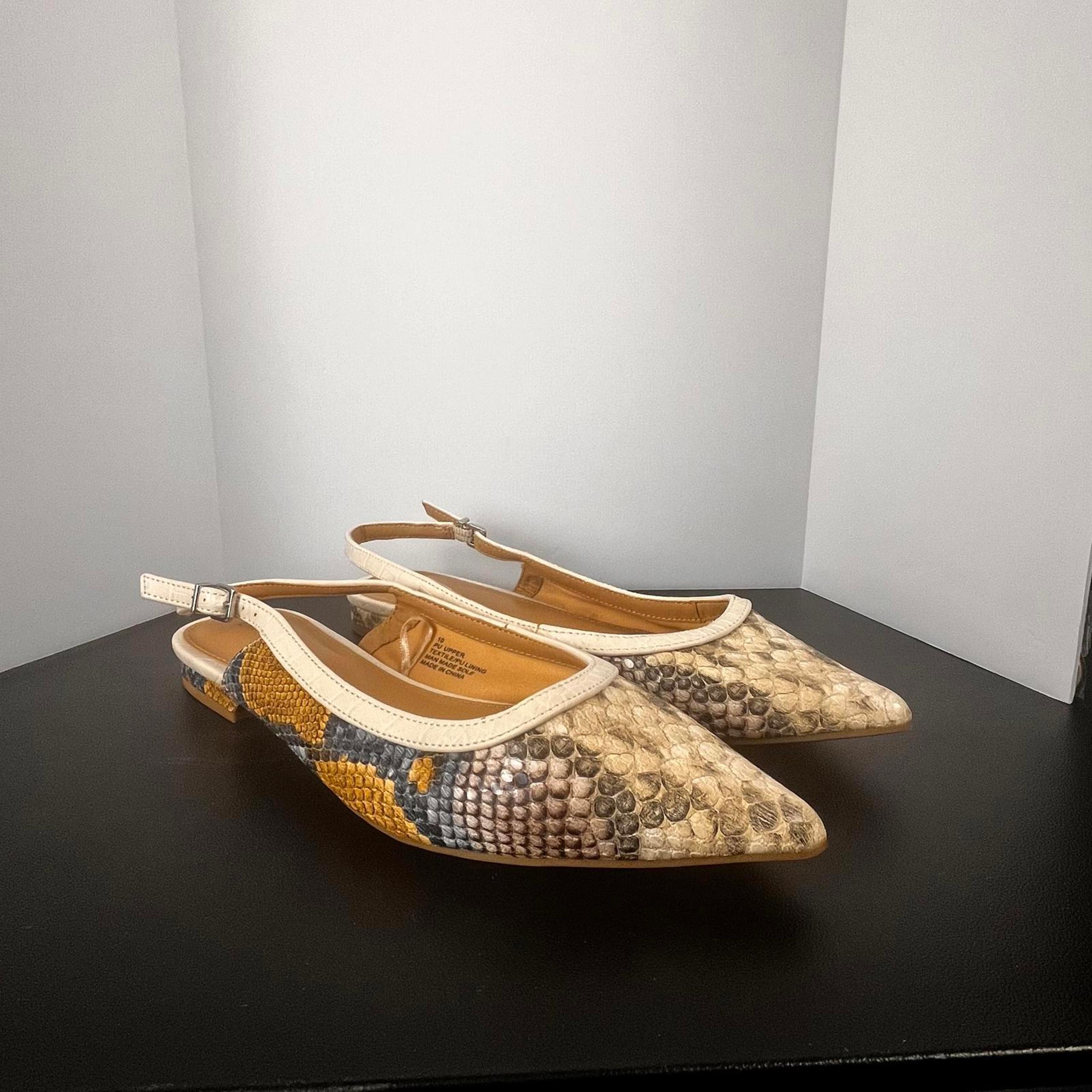 Express Snakeskin Pointed Toe Sling-Back Flats Neutral Size 10