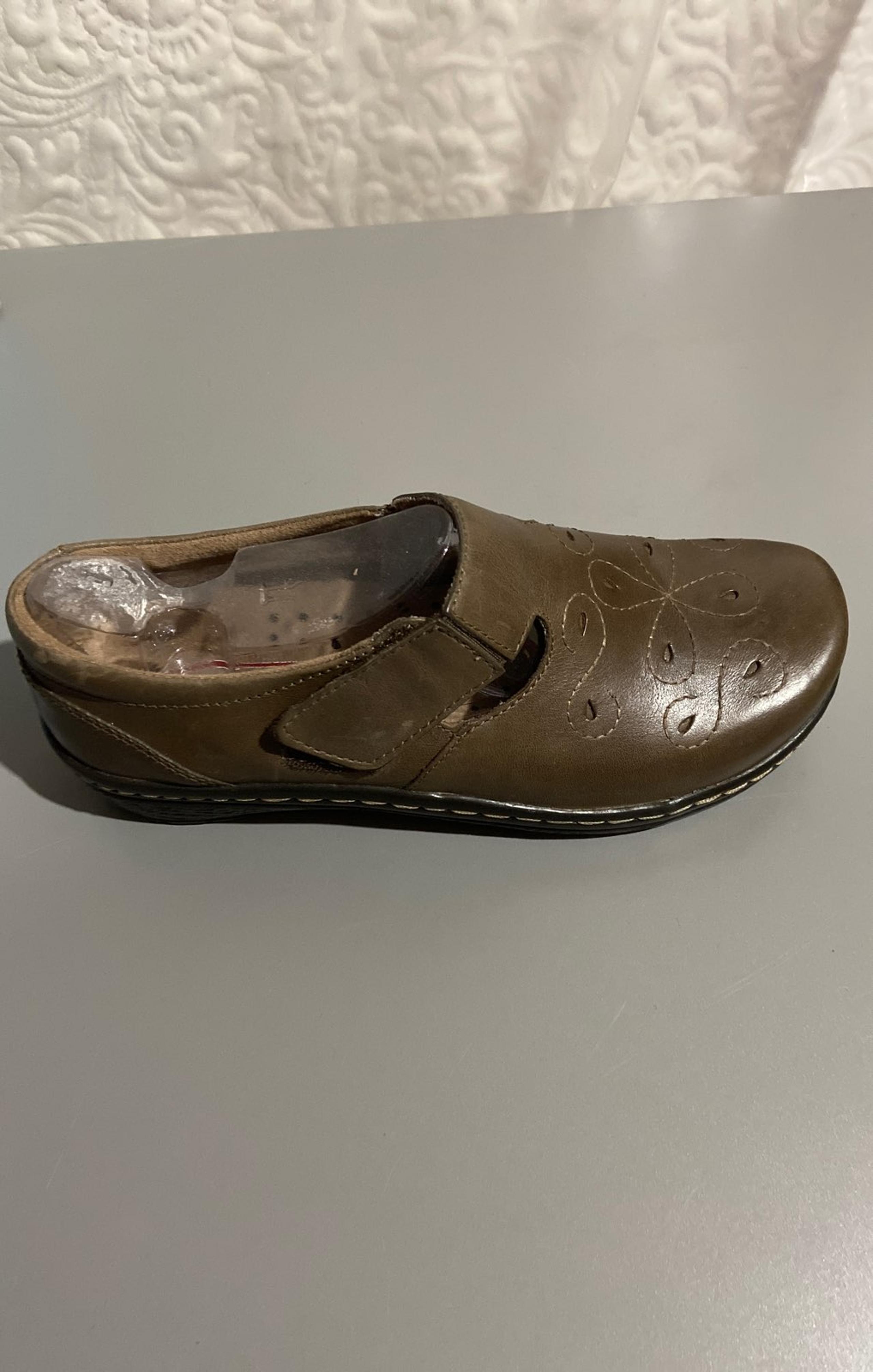 Klogs  brisbane medium walnut smooth