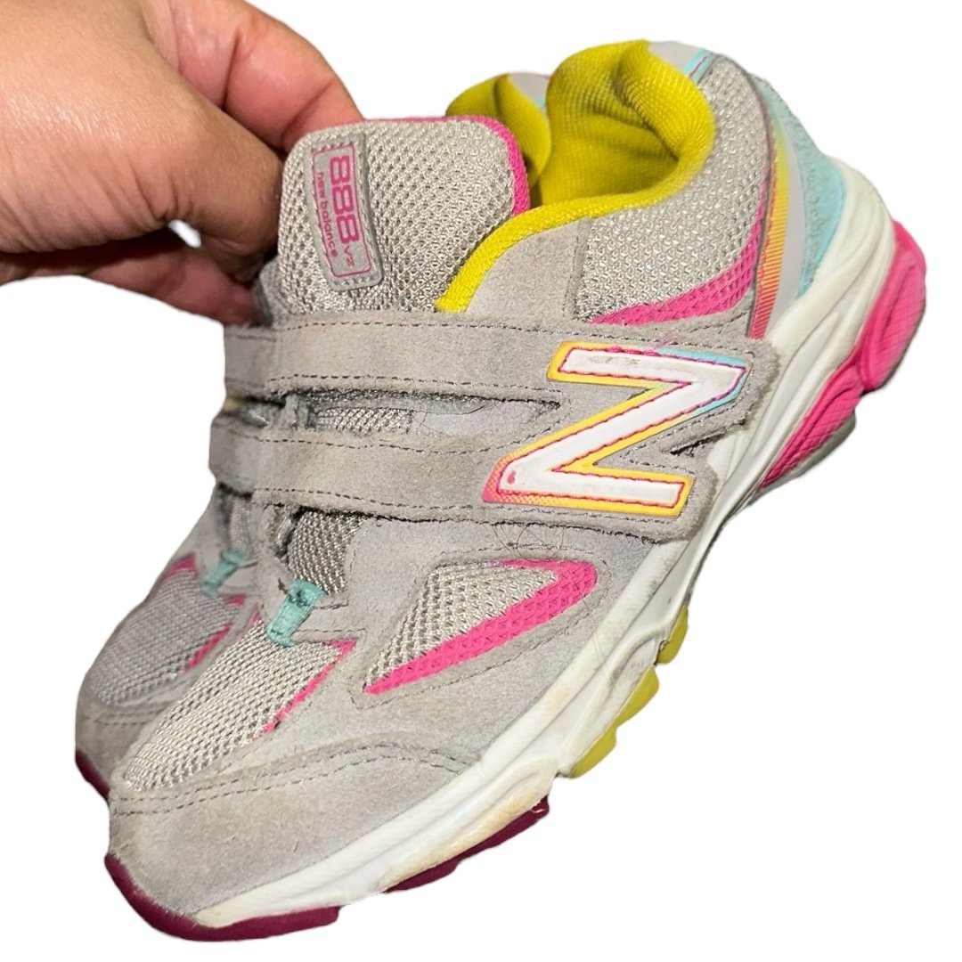 New Balance Child 888 V2 hook & loop Running Shoe Size 12 US
