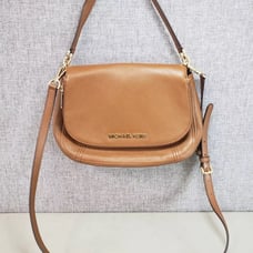 MICHAEL KORS Tan Leather Flip-Top Shoulder Bag in Great Shape