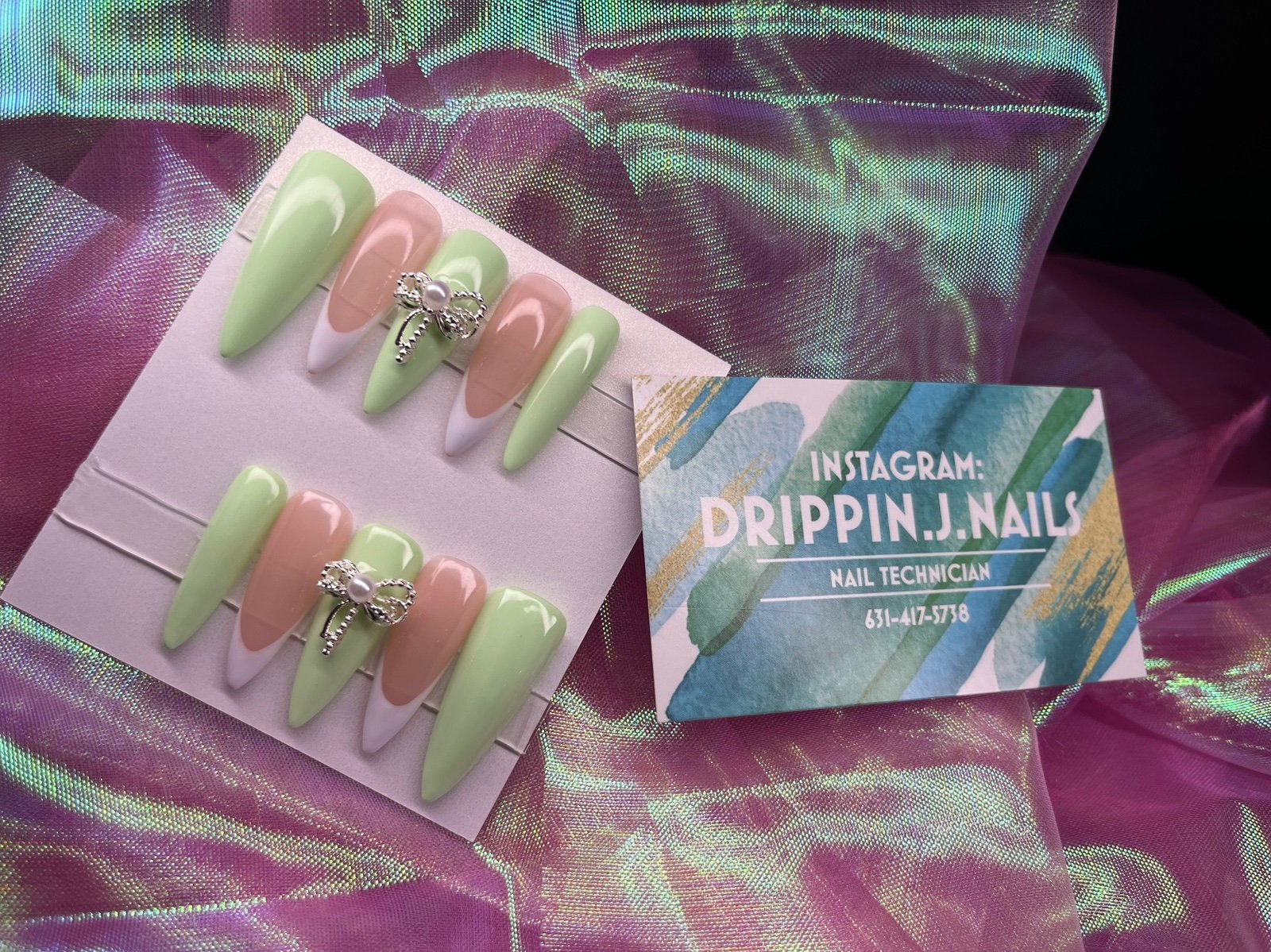 HANDMADE PRESS ON NAILS