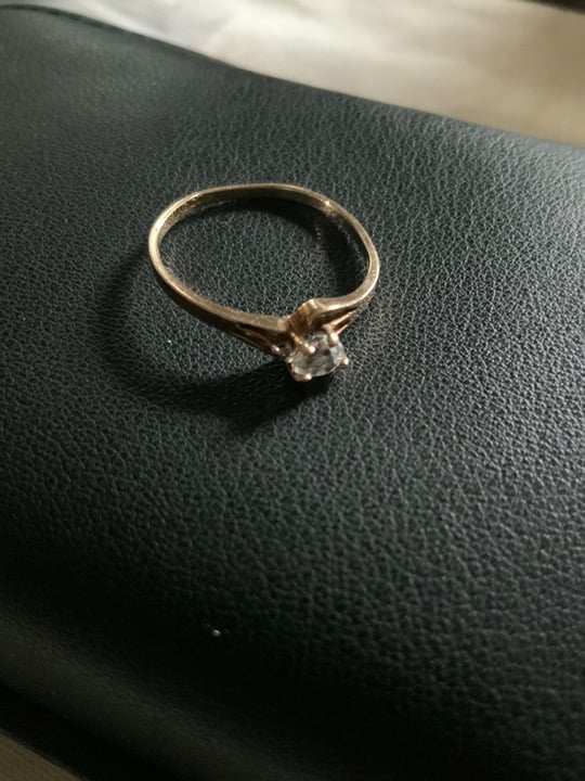 Vintage 10K Yellow Gold Signed Magic Glo Aquamarine Heart Size 6 Petite Ring
