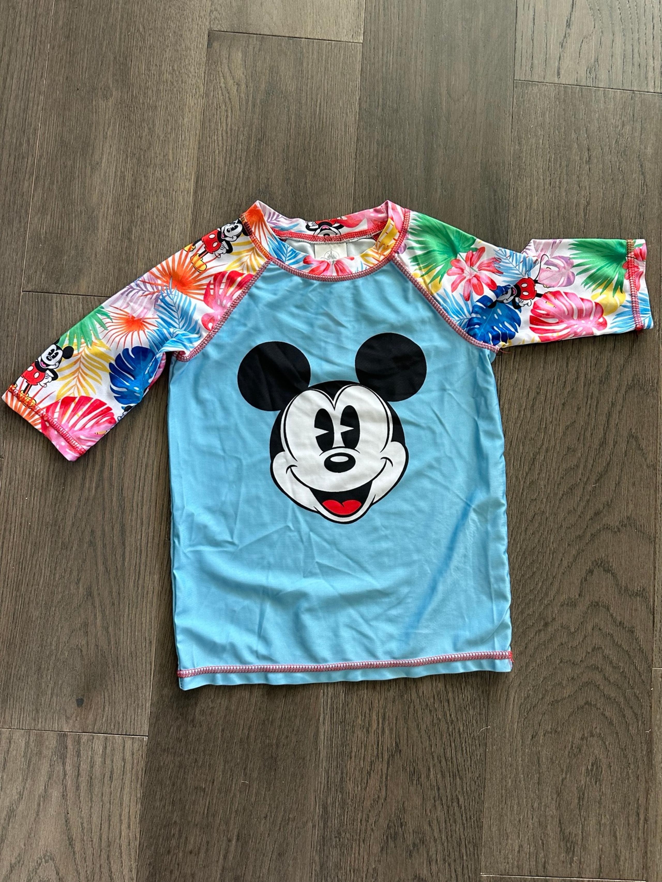 Disney 3/4 Sleeve Rashguard