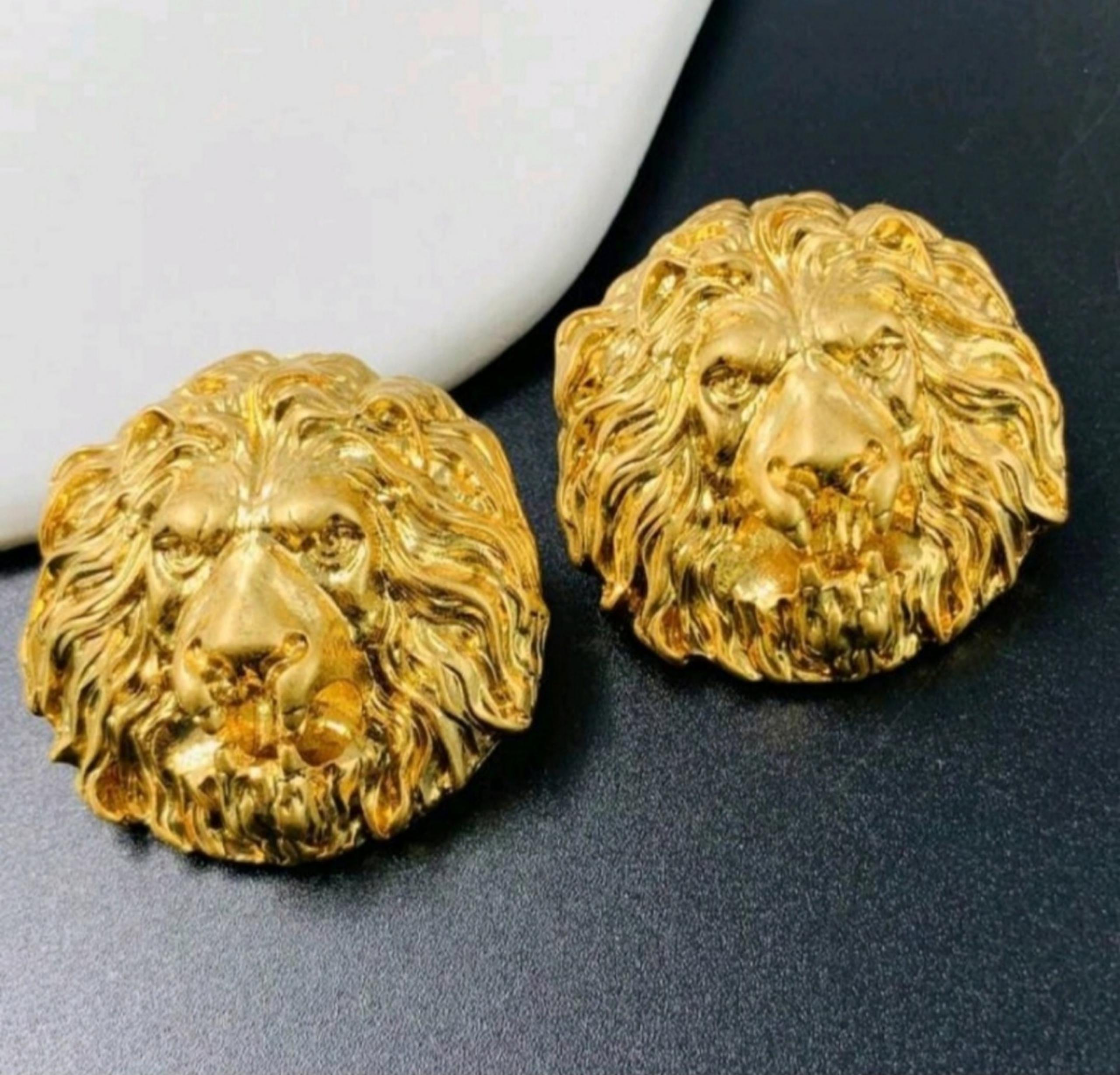 VintageVintage Estate Royal Lion Face Gold Drop Earrings