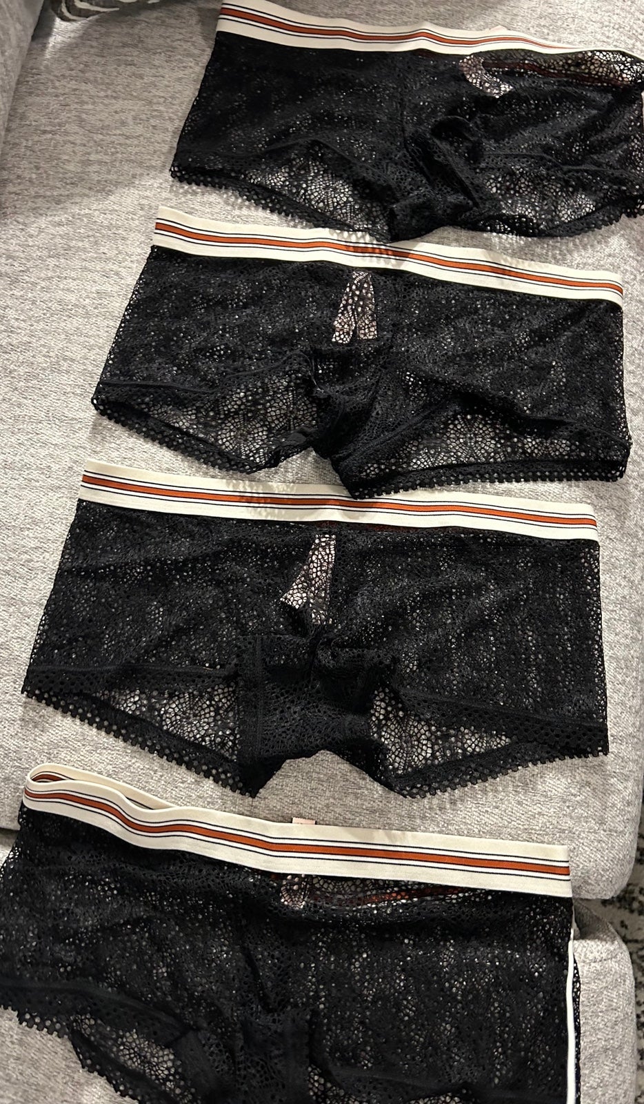 NEW W/ TAGS 4 Pair Victoria's Secret Lace Boyshorts Panties Medium Black.