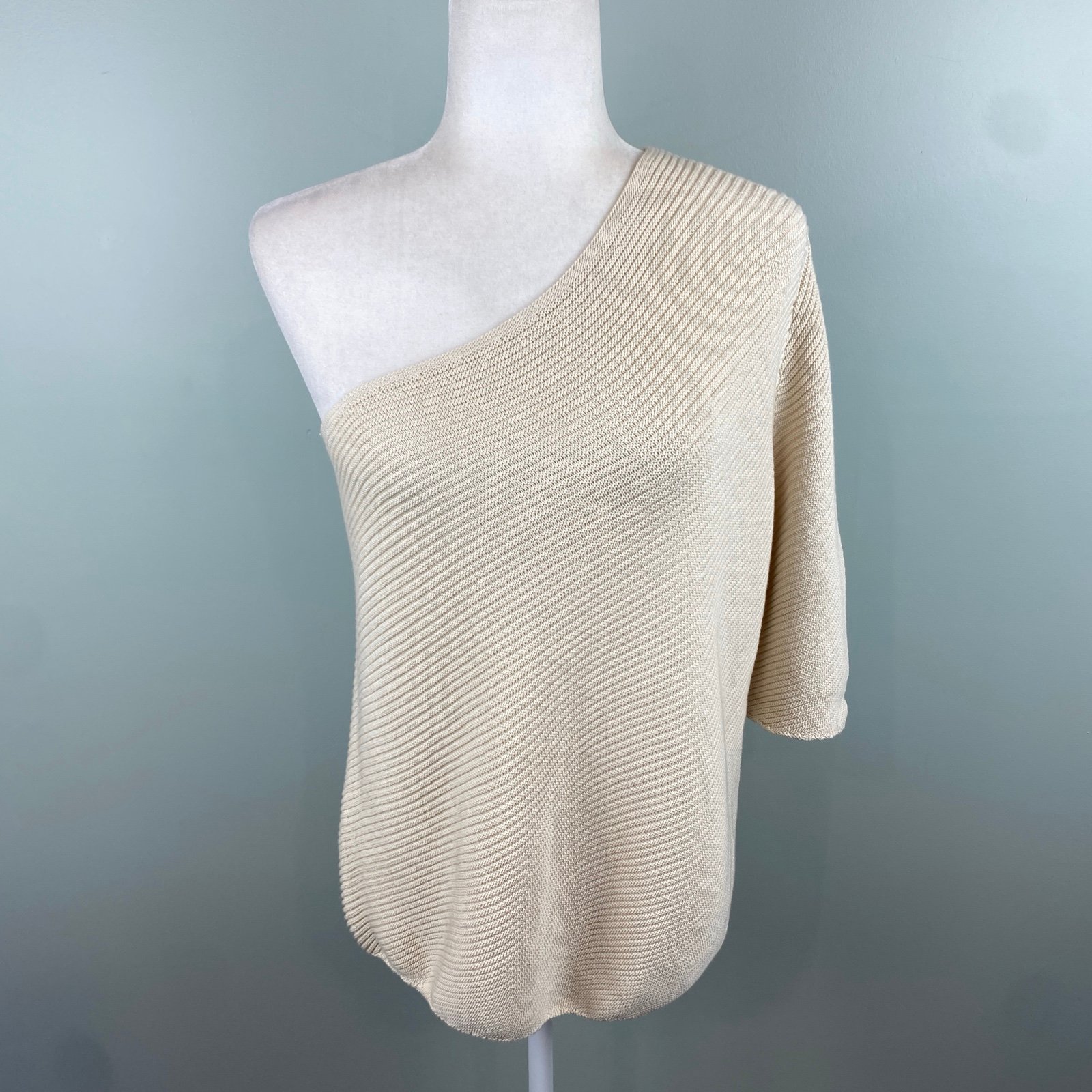 NWT Lafayette 148 NY Crème cotton/silk blend One shoulder Sweater size Large