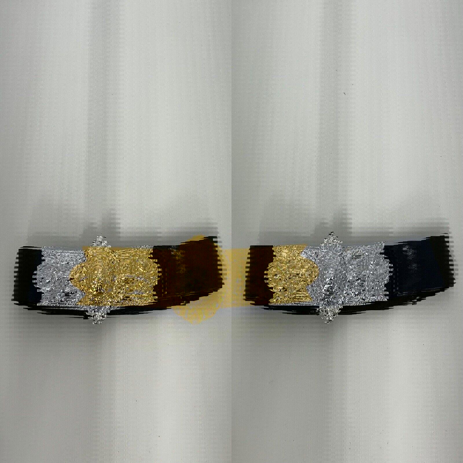 Saks Fifth Avenue By Judith Leiber Black & Gold Belt