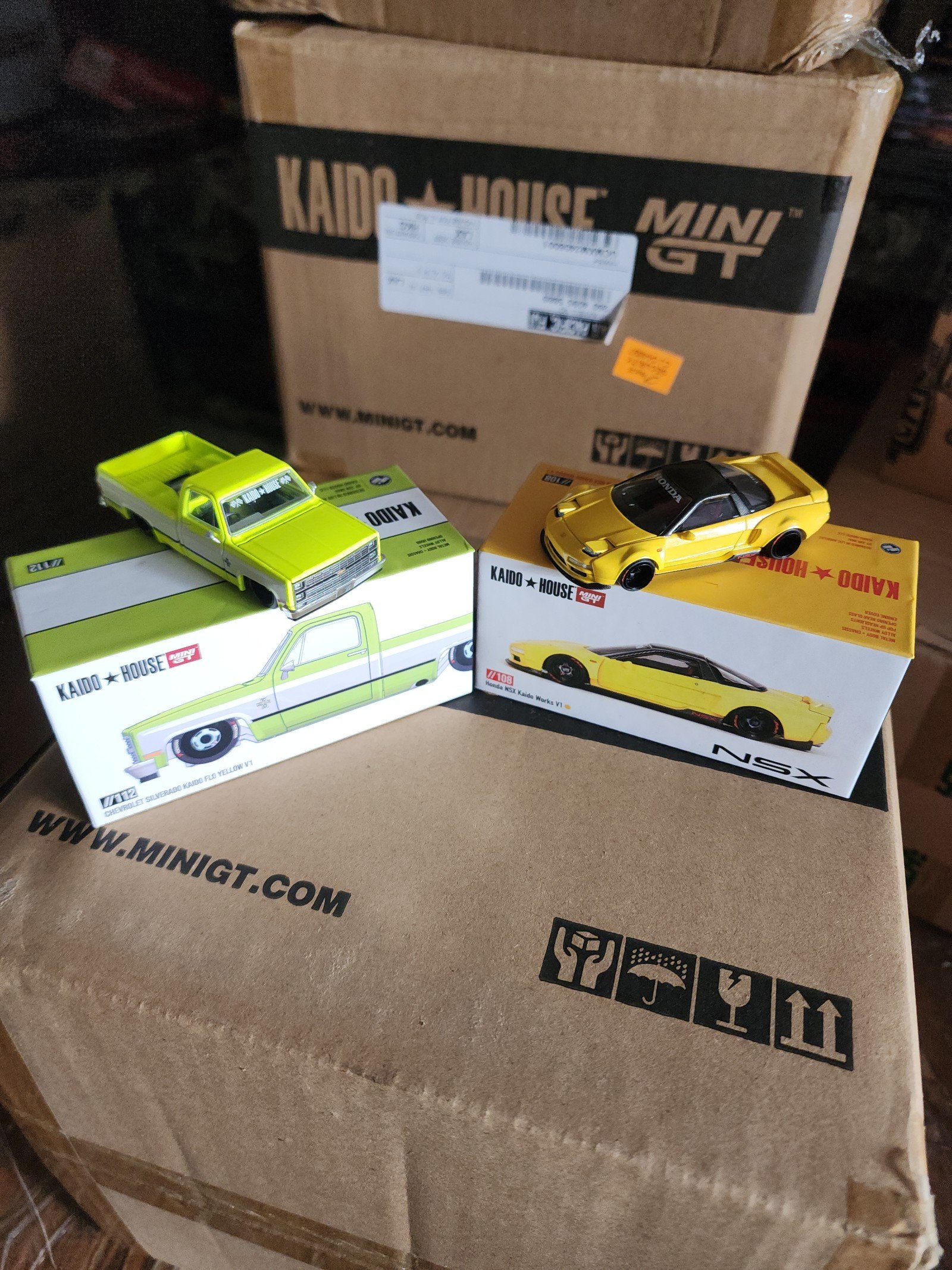Kaido diecast new cars chevrolet silverado and Honda