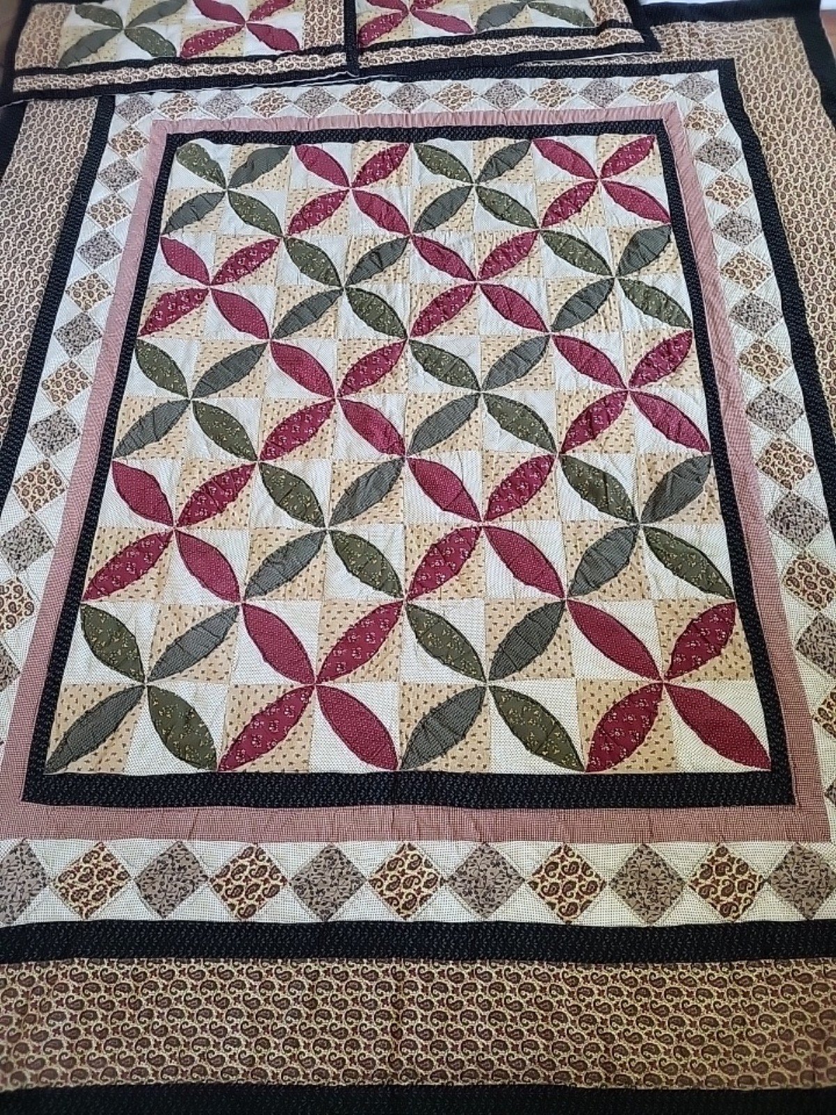 Vintage Feed Sack Four Petal Flower Block Pattern Quilt 98 x82 w/pillow shames