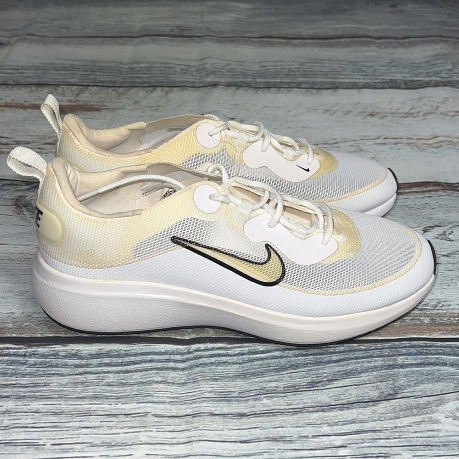 Nike Women’s Ace Summerlite White/Black Size-8 ( DA4117-108 )