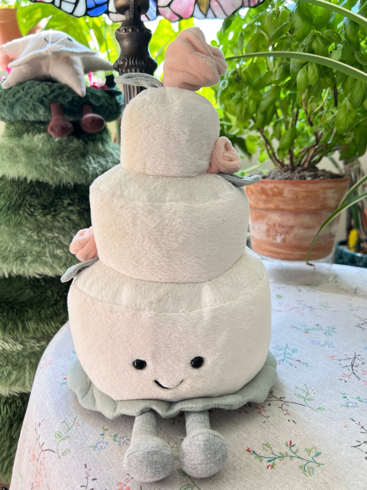Jellycat Amuseable Wedding Cake