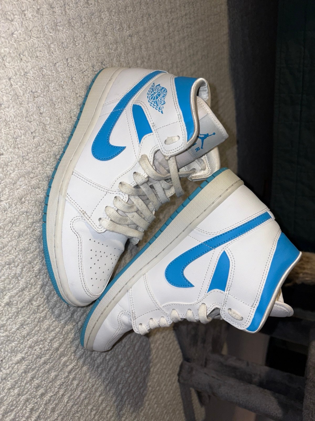 Nike Women’s Air Jordan 1 UNC Mid