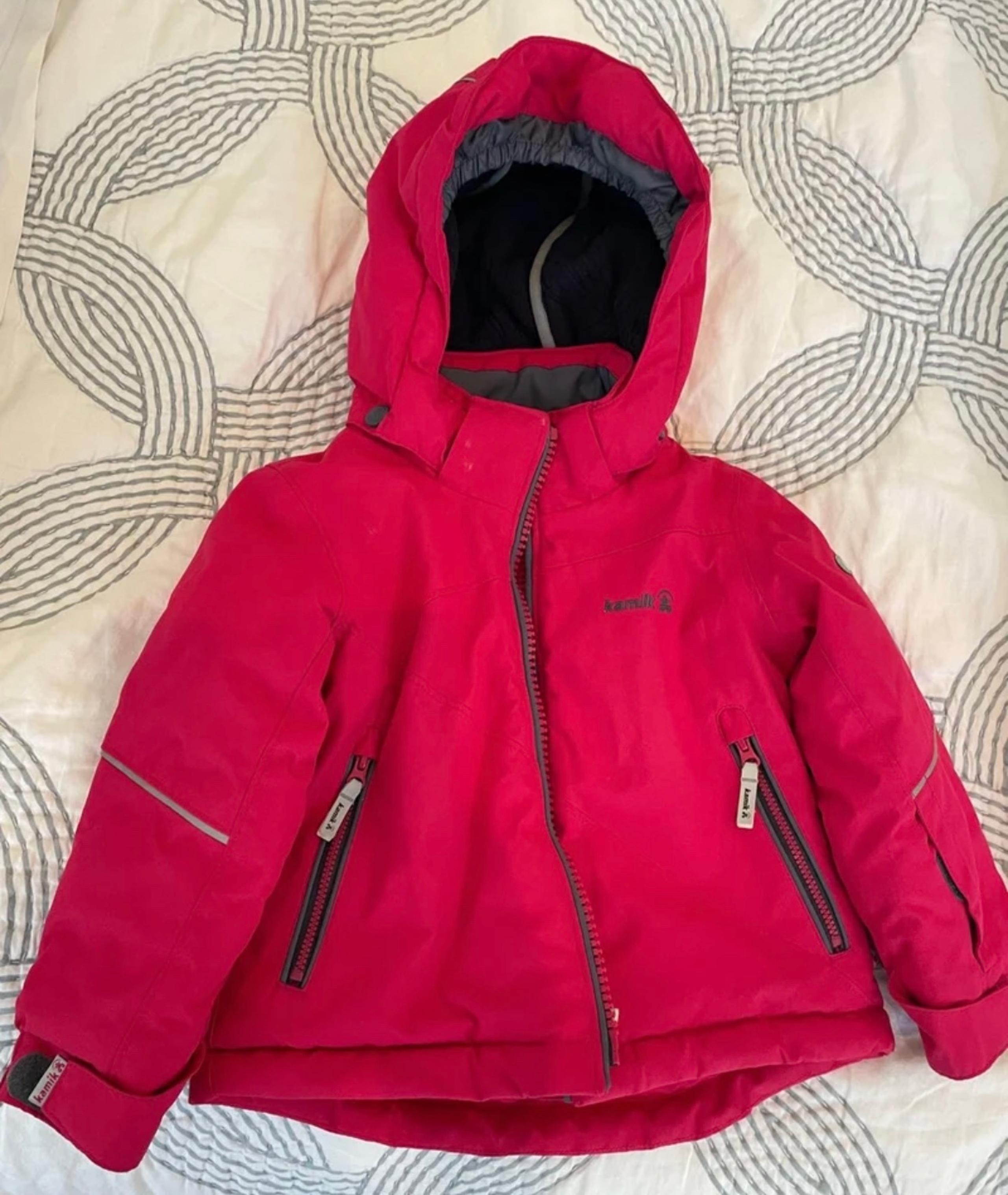 Never worn Kamik ski/snow winter jacket 18M