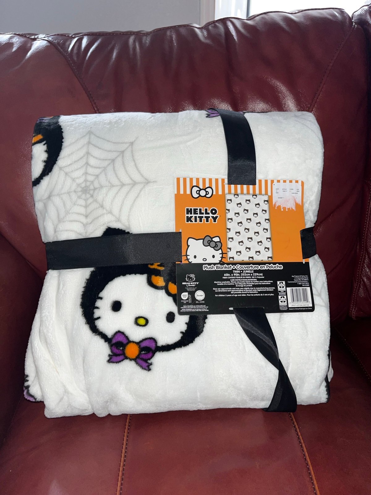 Hello Kitty Halloween blanket