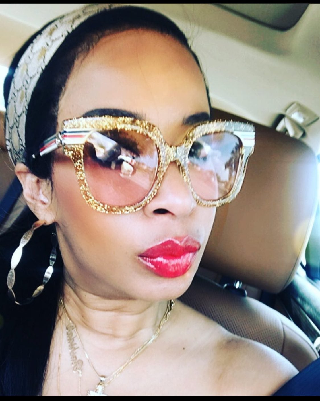 GUCCI★素敵！ROUND GOLD HONEY GLITTER SUNGLASSES Gucci Multi Glitter 52mm Round Sunglasses – The Ultimate