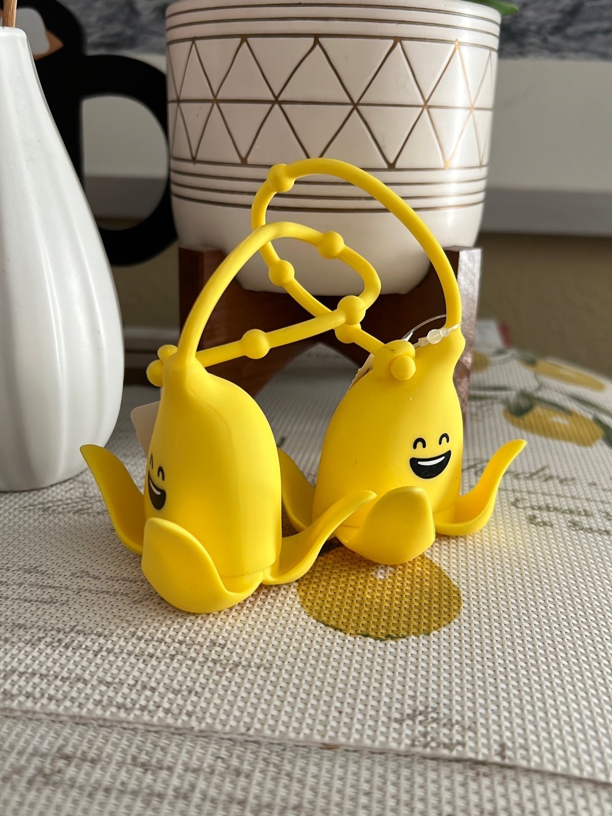 2x Bath and body works Pocketbac Holder banana BbW banana