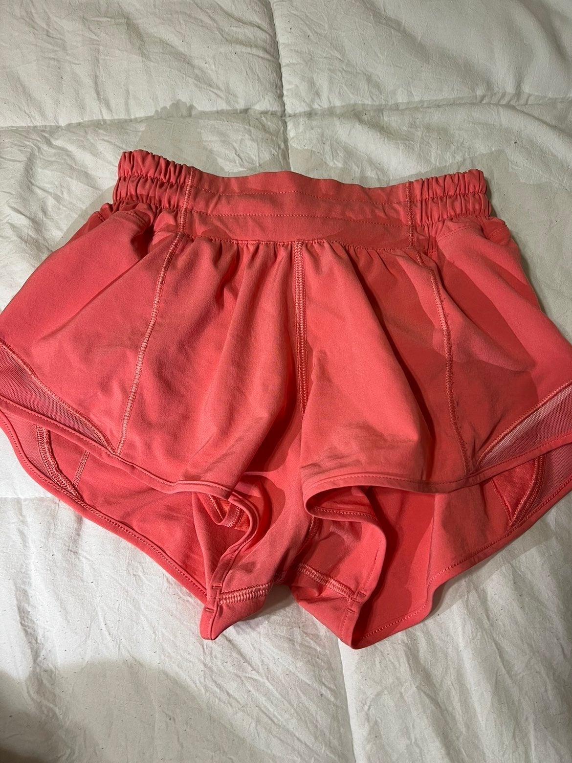 ON HOLD. lululemon hotty hots size 0