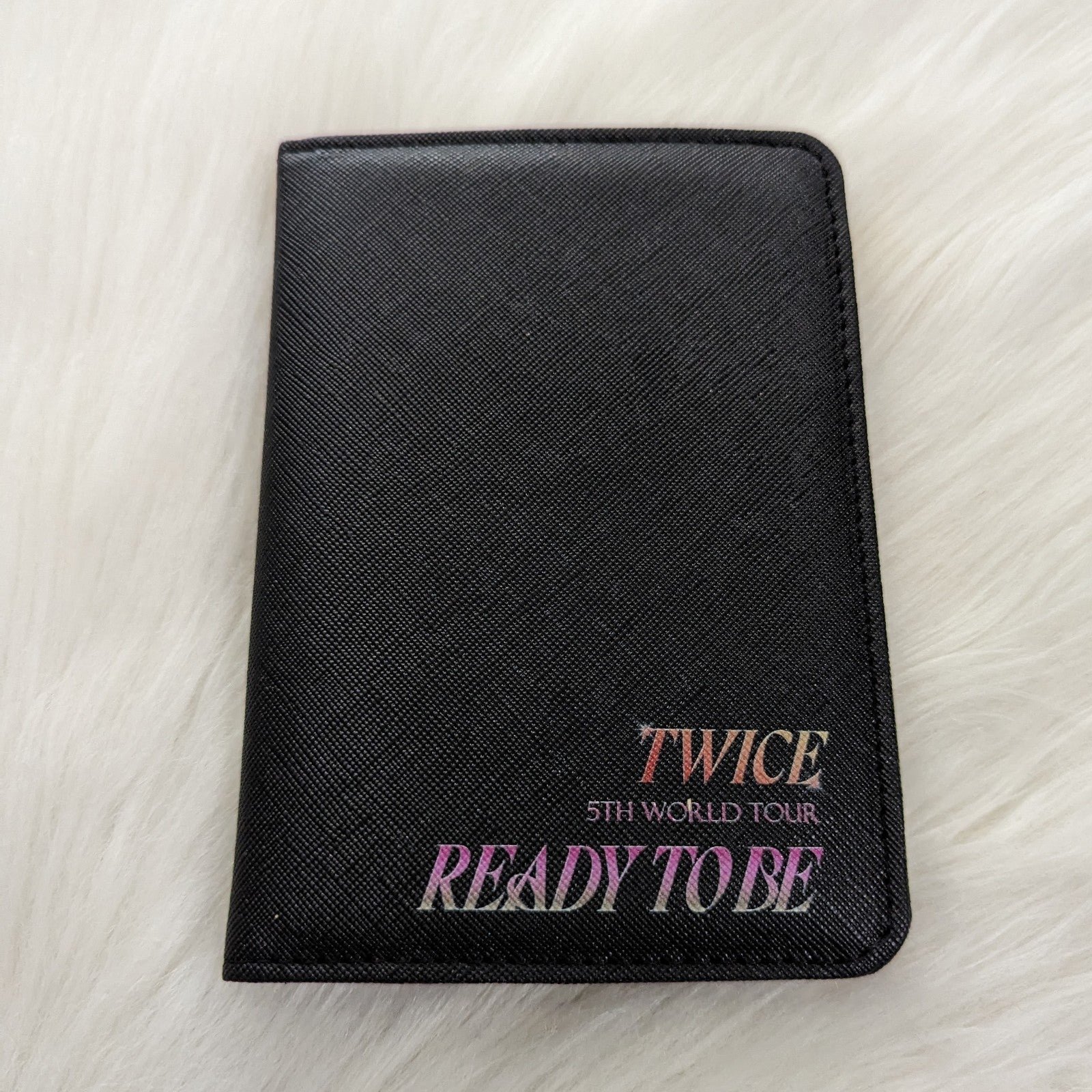 Kpop - Twice Ready To Be 5th World Tour VIP Passport Holder