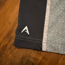 Item photo preview #5