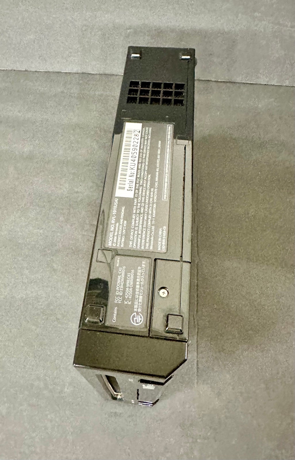 BLACK NINTENDO Wii BUNDLE
