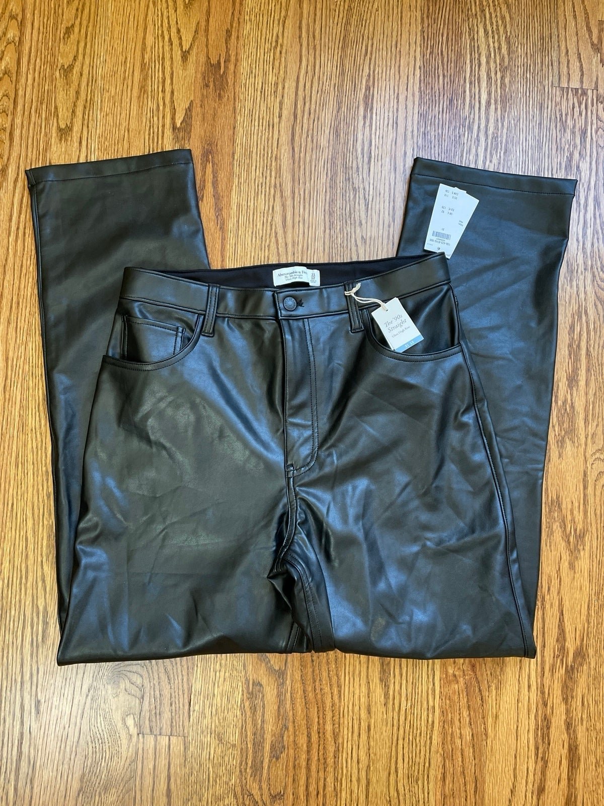 Abercrombie & Fitch Size 31/12 Black 90s Straight High Rise Vegan Leather Pants