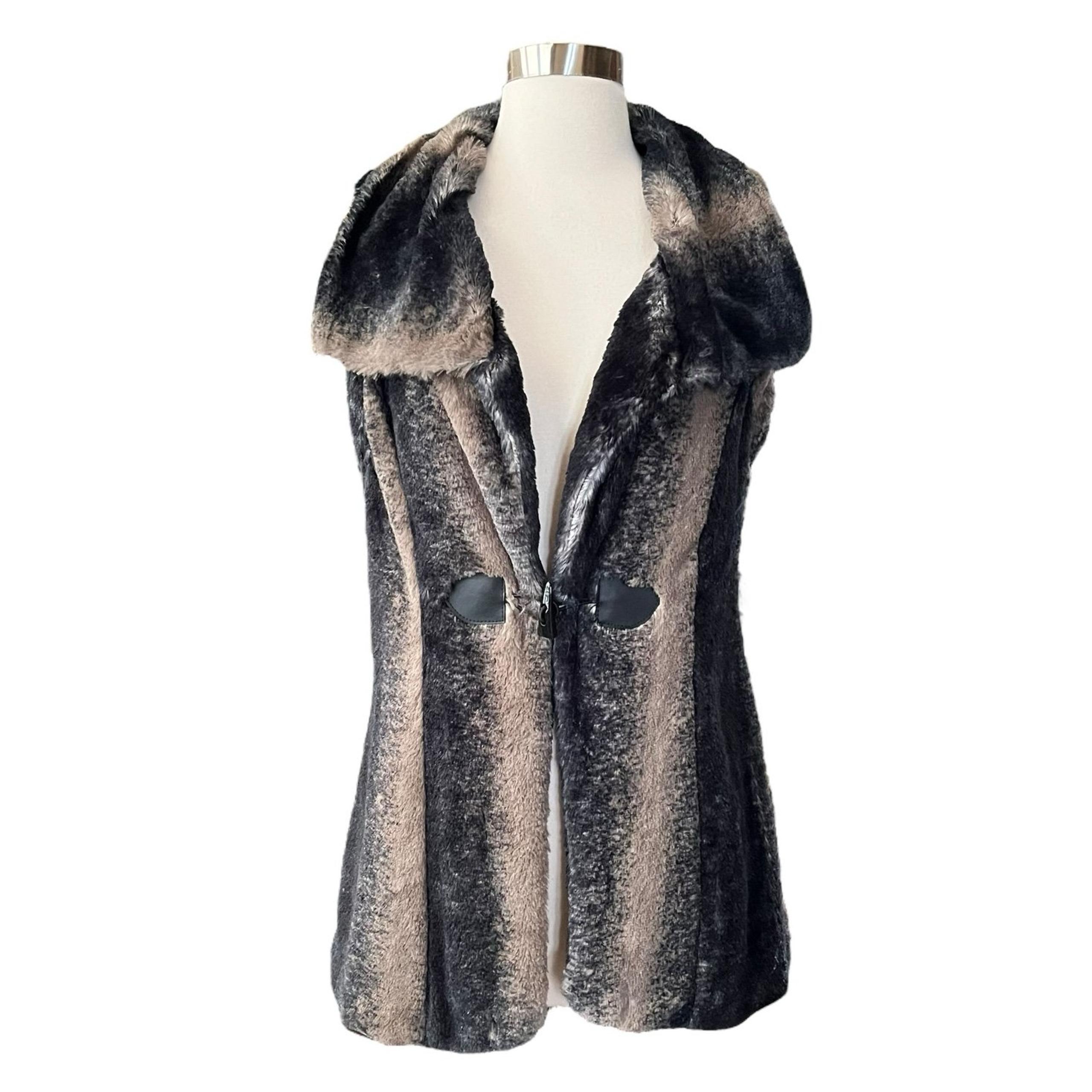 NWT Jessica Simpson Sasha Vest Women's M Black Tan Faux-Fur Toggle Closure Soft