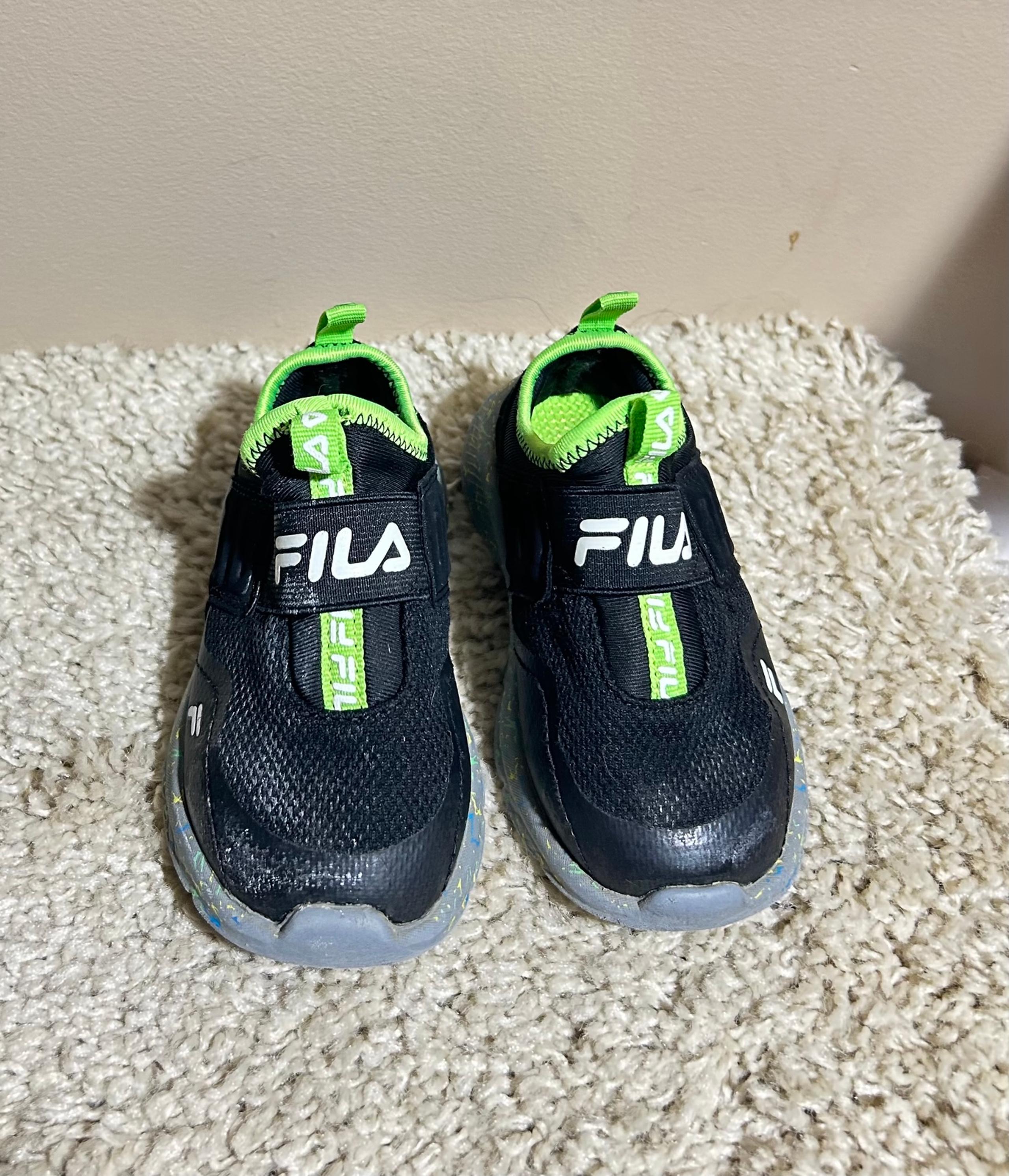 Fila Toddler Boys Sz 7 Black w/ Neon Green Active Slip On Mesh Shoes
