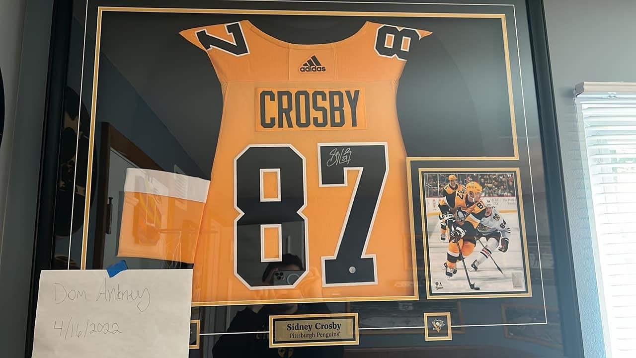 Sidney Crosby Framed Jersey
